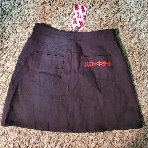 Hello kitty skirt - Picture 4 of 6